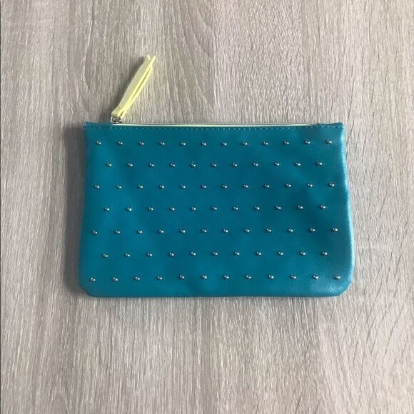 NEW … “IPSY” Cosmetic / Makeup Bag - Picture 1 of 3